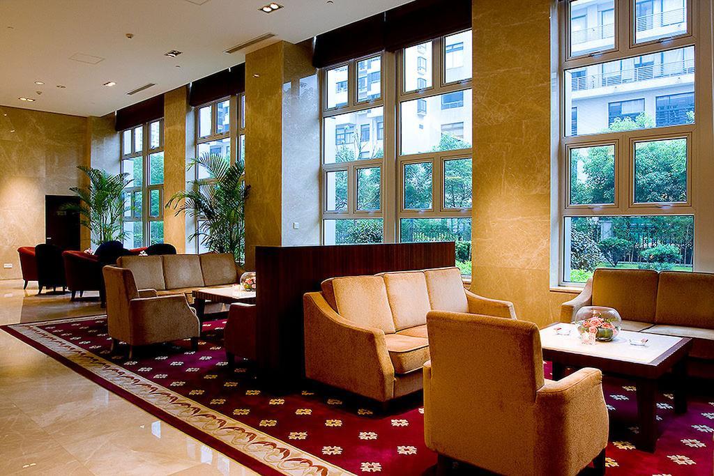 Ramada Plaza Shanghai Gateway Buitenkant foto